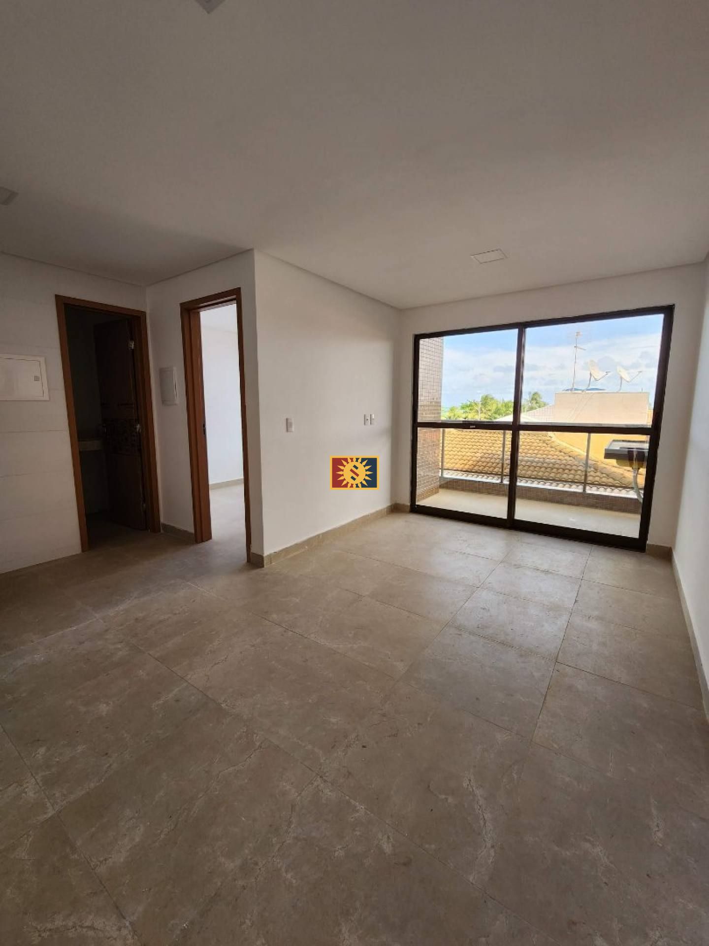 Apartamento Para Vender com 02 quartos 01 suíte no bairro Praia Formosa em Cabedelo