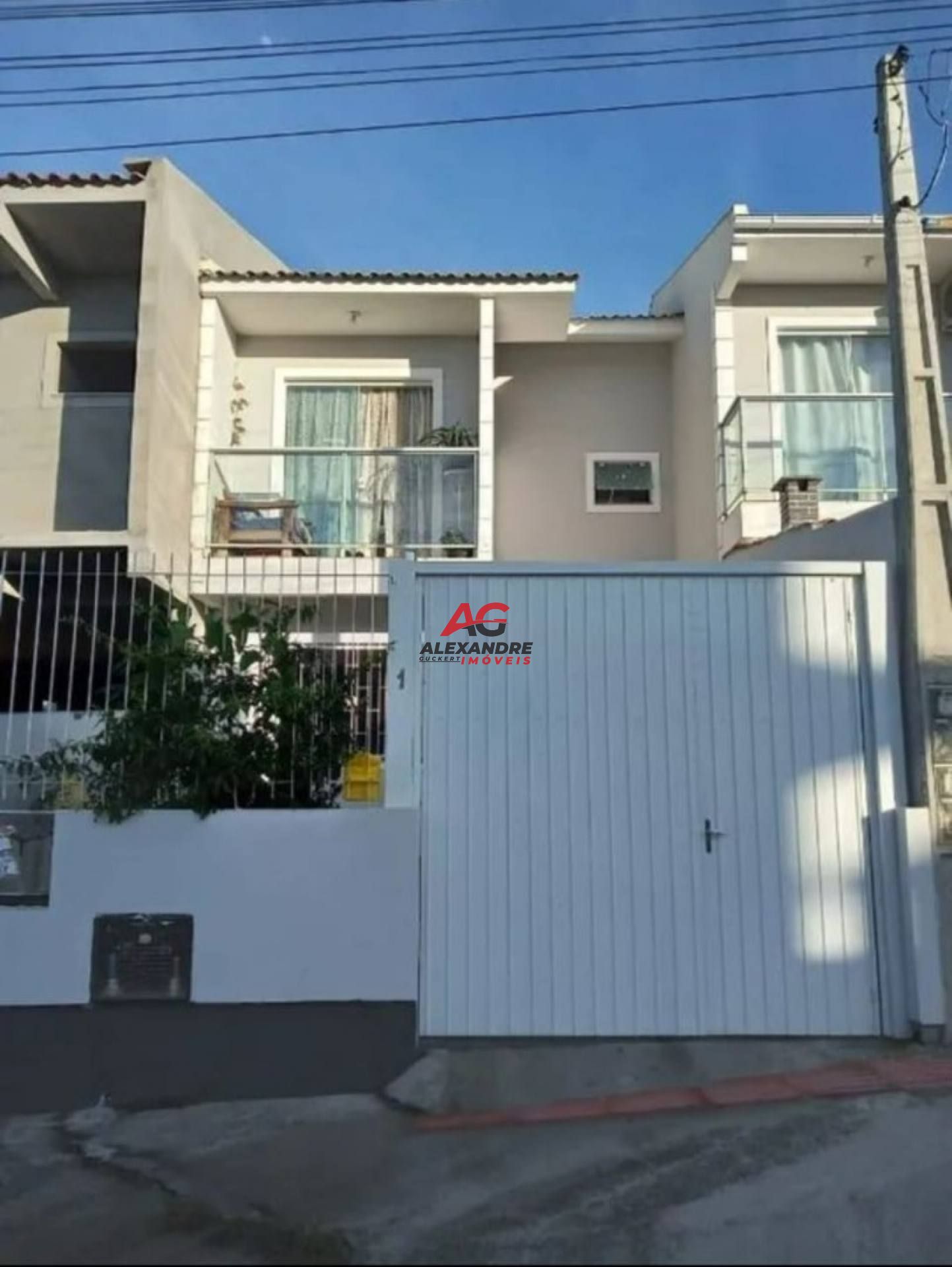 Sobrado no residencial San Marino.