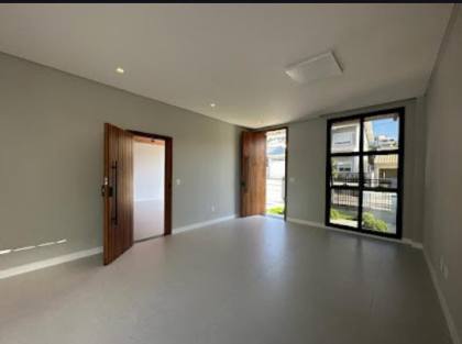 Casa em alto padrão com piscina.