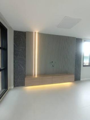 Casa em alto padrão com piscina.