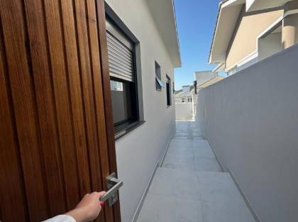 Casa em alto padrão com piscina.