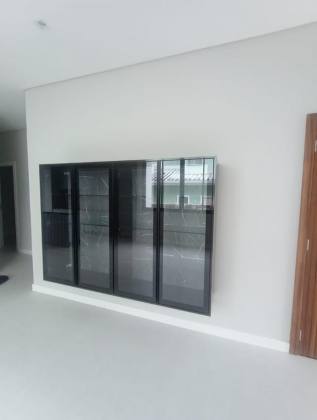 Casa em alto padrão com piscina.