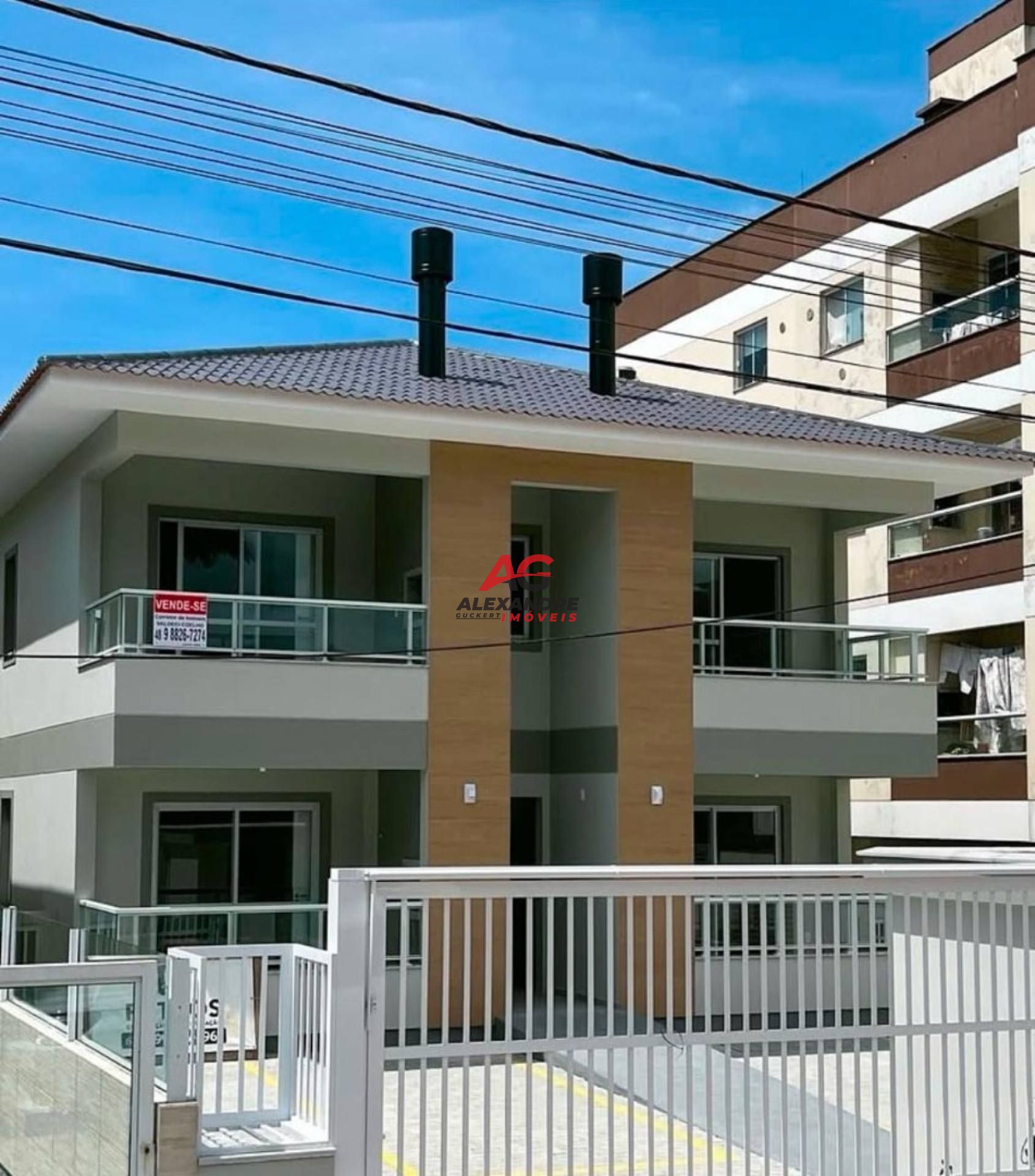 Apto 2 dormitórios, sacada, churrasqueira e área garden