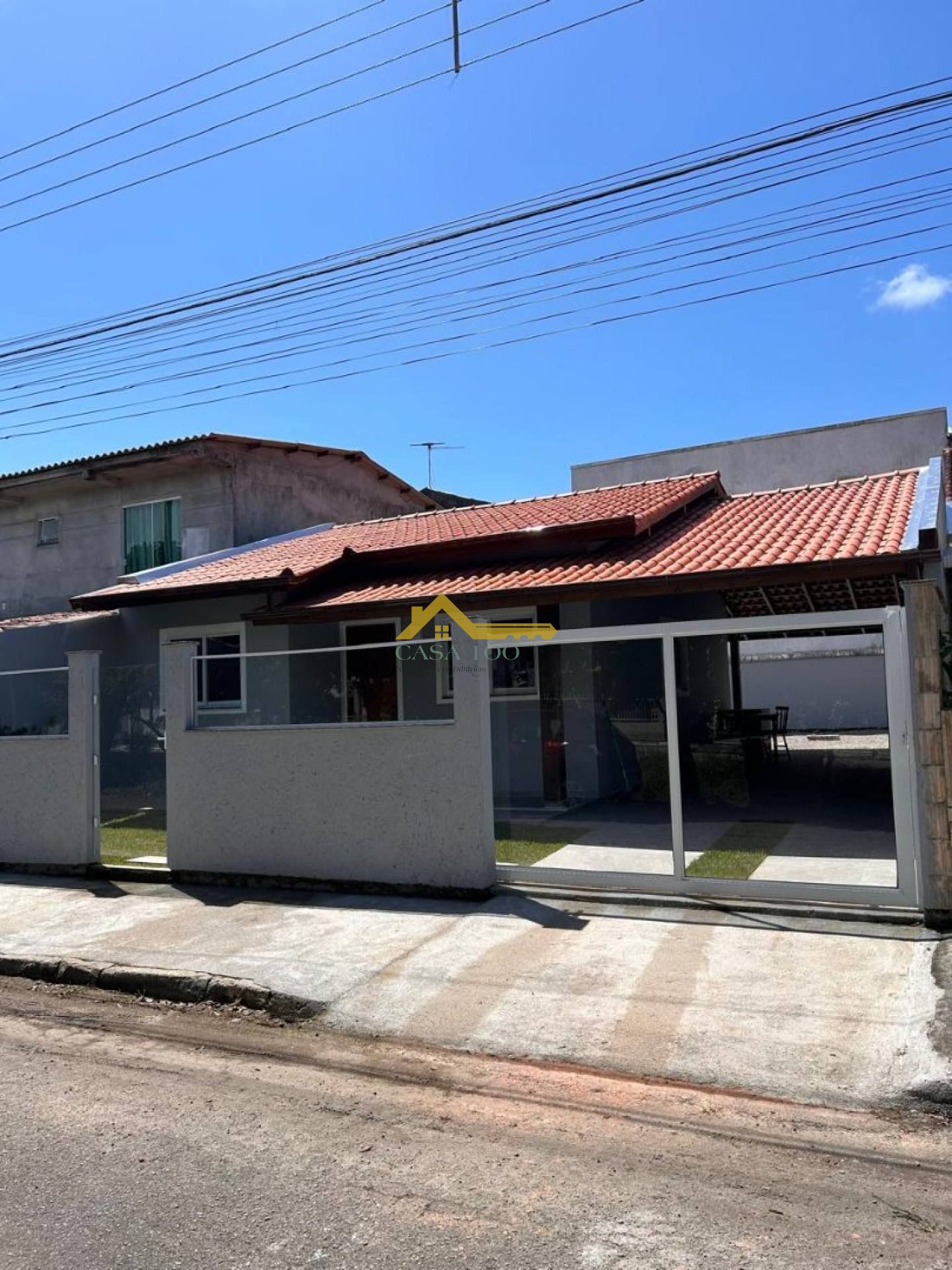 Casa Unifamiliar toda reformada - Terreno enorme