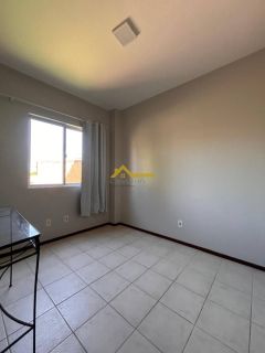 Apartamento com 2 quartos e sacada no bairro Serraria em São José