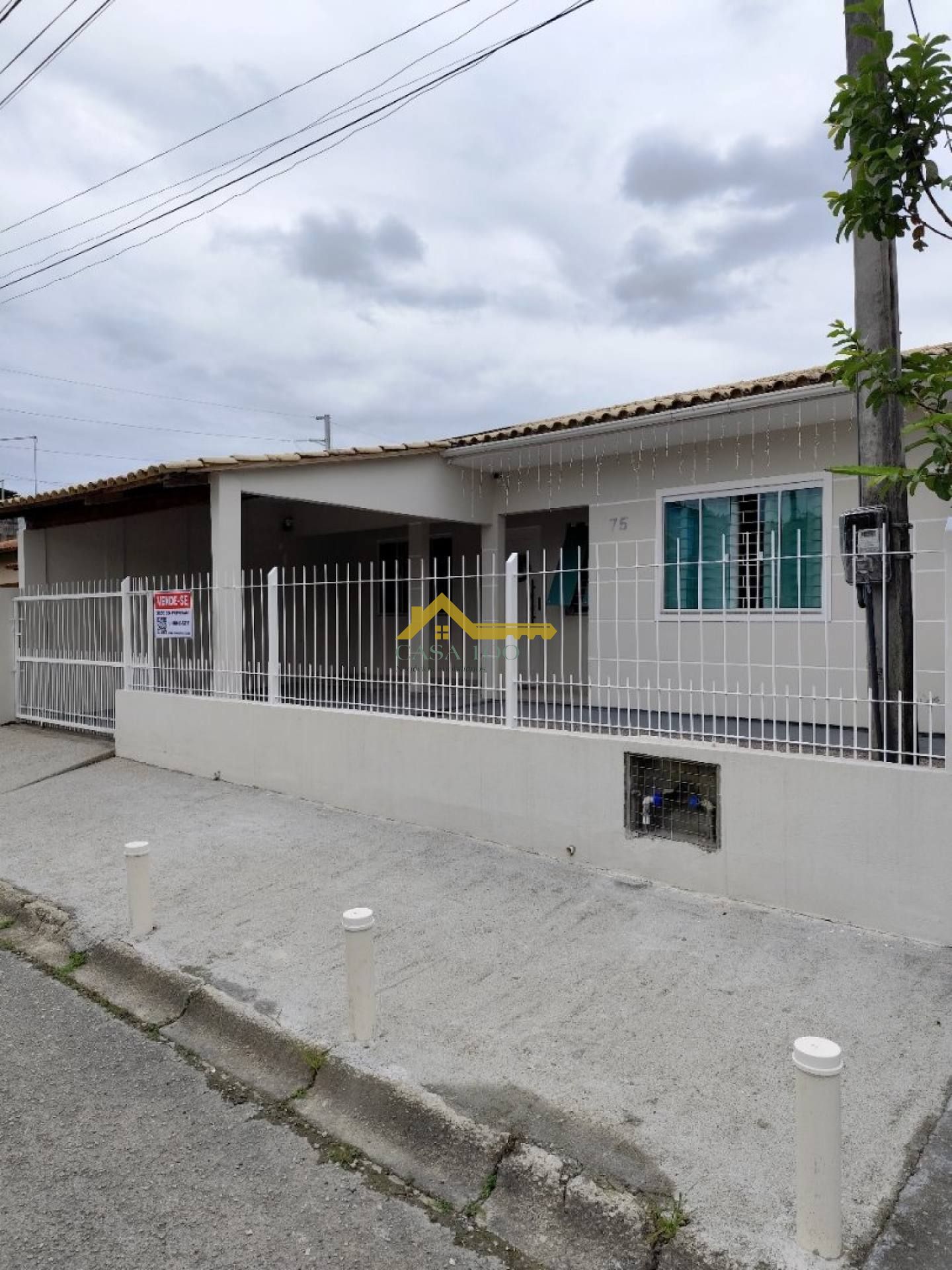 Casa de 3 dormitórios com suíte no Madri