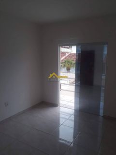 Sobrado em oferta em São José