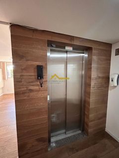 Apto 2 dormitórios, elevador, sacada com churrasqueira e garagem coberta