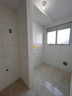 Apto 2 dormitórios, elevador, sacada com churrasqueira e garagem coberta