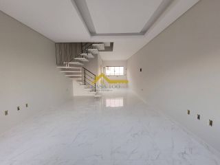 Sobrado com duas suítes pronto para morar!