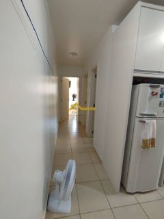 Apartamento com sacada em São José.