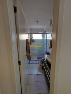 Apartamento com sacada em São José.
