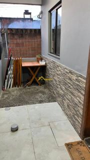 Apartamento com móveis sob medida na Praia do Sonho .