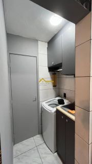 Apartamento com móveis sob medida na Praia do Sonho .
