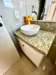 Casa em condomínio.