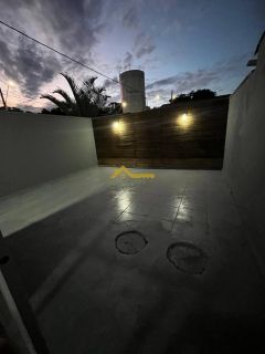 Casa em condomínio.