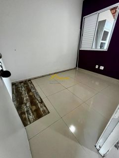 Casa em condomínio.