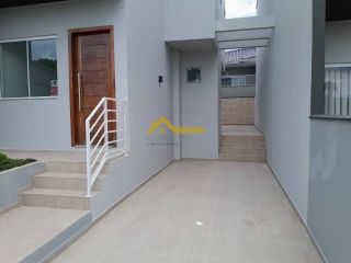 Sobrado com duas suítes em São José .