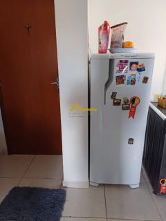 Apartamento com amplo espaço .