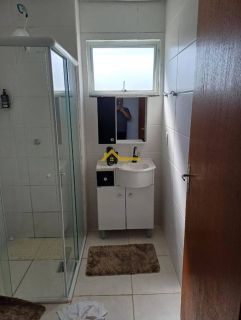 Apartamento com amplo espaço .
