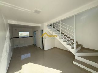 Sobrado em condomínio fechado .