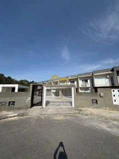 Sobrado em condomínio fechado .