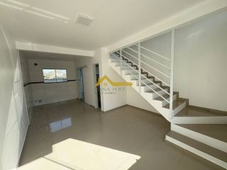 Sobrado em condomínio fechado .