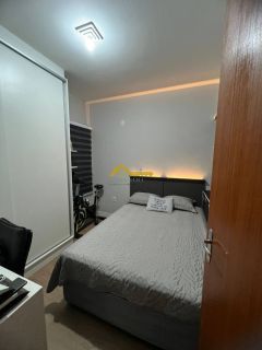 Casa germinada em fino acabamento e mobiliado .