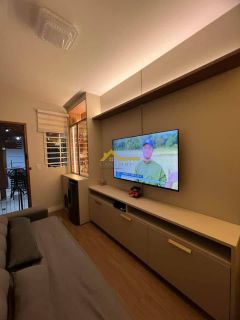 Casa germinada em fino acabamento e mobiliado .