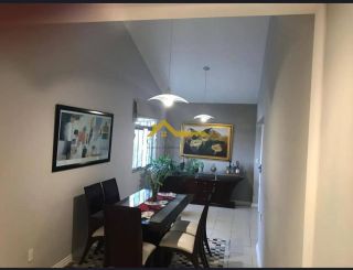 Casa de 3 dormitórios na Palhoça.