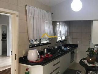 Casa de 3 dormitórios na Palhoça.