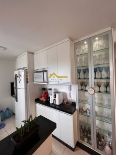 APTO SEMI MOBILIADO COM MÓVEIS DE QUALIDADE