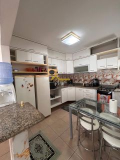 Apto 3 domitórios com suíte e sacada, totalmente mobiliado