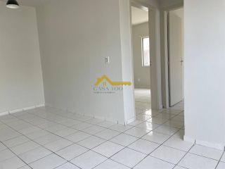 APARTAMENTO COM VARANTA  EM OFERTA .