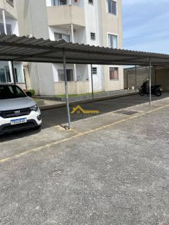 APARTAMENTO COM VARANTA  EM OFERTA .