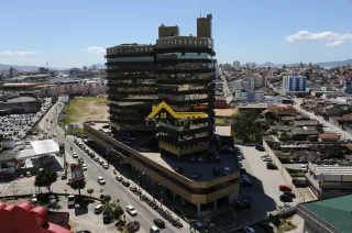 Sala Comercial à Venda no Terra Firme – Ao lado do Shopping Itaguaçu