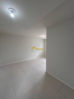 Apto térreo, nunca foi usado!