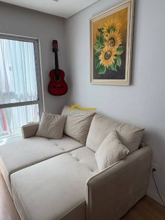 Apartamento com sacada .
