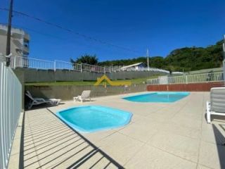 Apartamento com sacada .