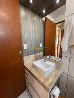 Apartamento com sacada .