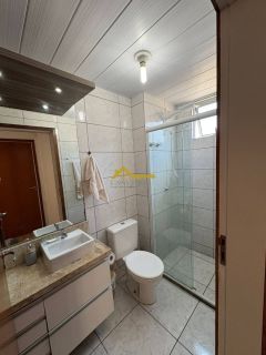 Apartamento com sacada .