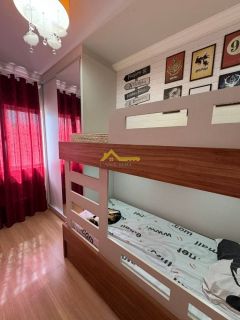 Apartamento com sacada .