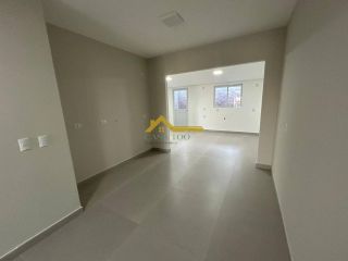 Casa reformada e com suíte .