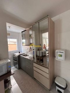 Apto dois dorm. com suíte, sacada com churrasqueira e vaga dupla coberta