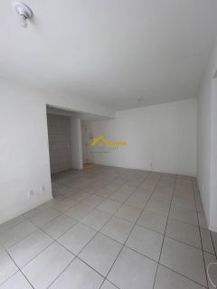 Próximo de tudo, 2 dorm. com suíte, sacada e churrasqueira e vaga de garagem coberta