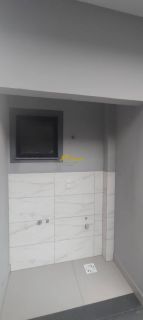 SOBRADO COM DUAS SUÍTES EM PALHOÇA .