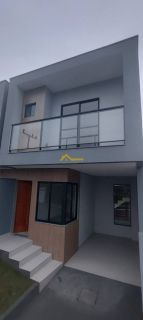 SOBRADO COM DUAS SUÍTES EM PALHOÇA .