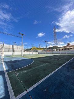 Apto reformado, andar alto, elevador e piscina!