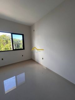 SOBRADO COM 2 SUÍTES EM SÃO JOSÉ