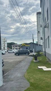 Apartamento térreo reformado no Residencial Villagio Bella Vista